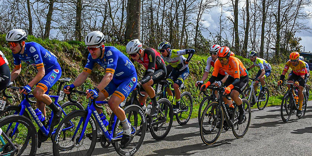 Cyclists from the team CIC U Nantes Atlantique cycling